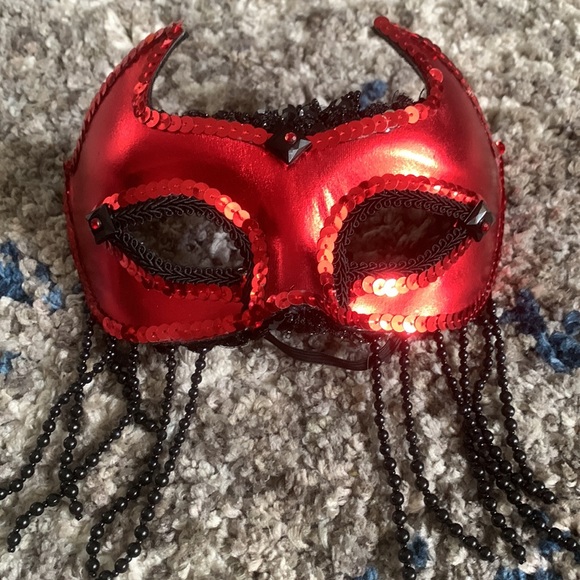 Halloween 🎃 Devil tail and red mask - Picture 3 of 4
